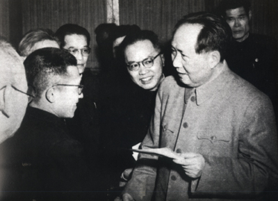 1956ȫЭλڼ䣬ë󶫻μӻ̨ЭίԱ